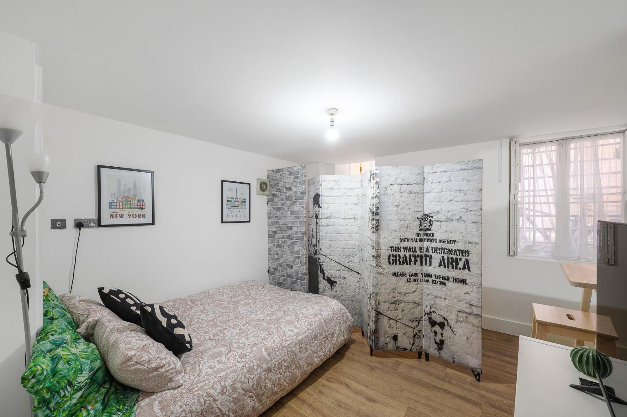 Appartamento Flat Offers Superb Transport Connections Londra